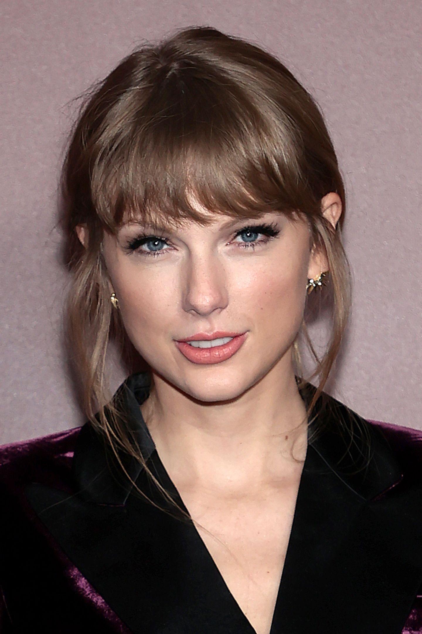 Navigating the Unexpected: Taylor Swift’s Unforeseen Reaction