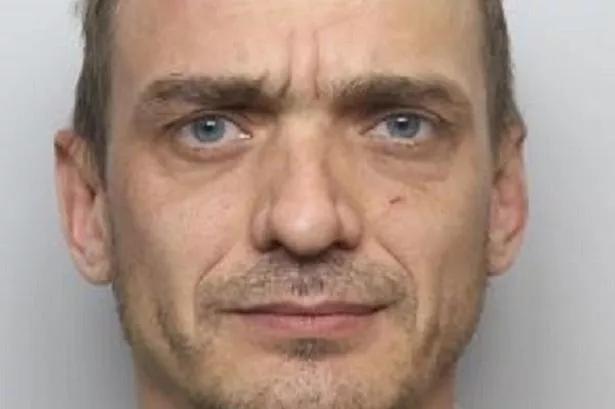 Albanian⁤ Criminals Deportation Paused Due ⁢to Family‌ Concerns