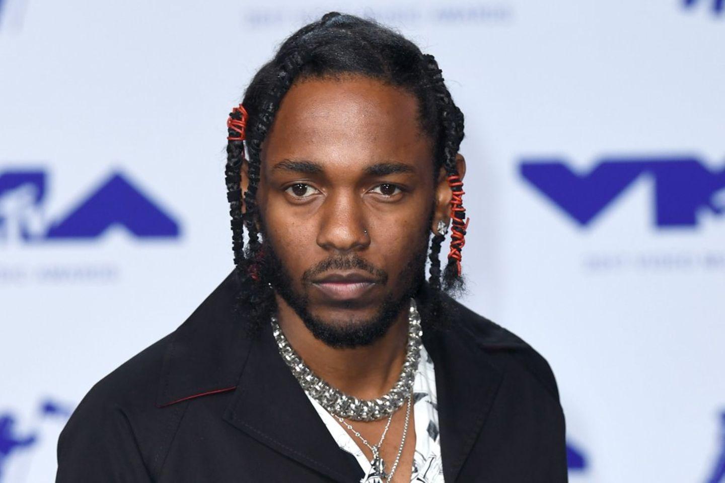 Comparing Kendrick‍ Lamars Pay to Previous Halftime Show Performers