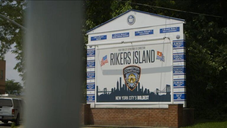 New York mayor considers plan to reopen Ice office at Rikers Island jail
