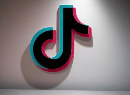 TikTok returns to major US app stores after Trump reassures tech giants