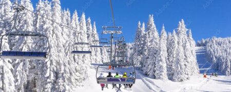 Hundreds of doctors flock to luxury ski resort after NHS warns of its worst week