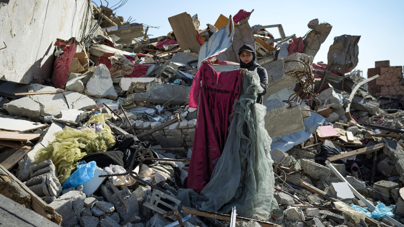 Hamas says it will return bodies of four hostages including Bibas family