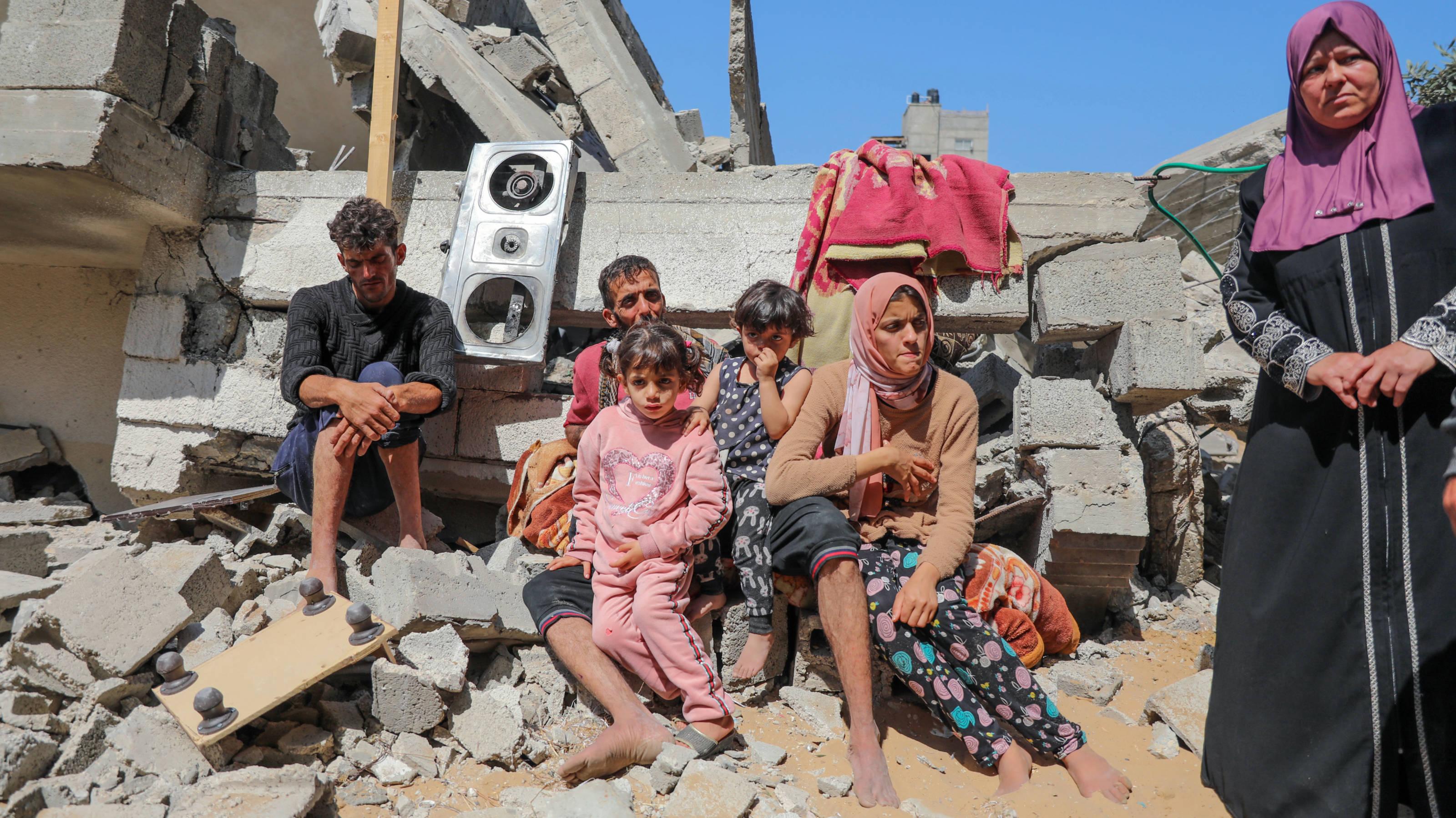 Cultural Integration: Navigating Life in the UK for Gazan Refugees