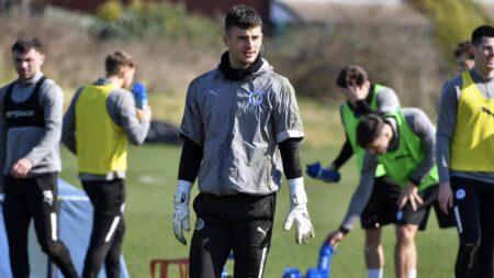 Ryan Lowe earns point from first home Wigan game after draw with Barnsley – East Anglian Daily Times