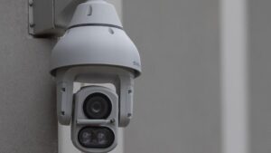 Facial recognition: Cameras to be mounted on Croydon street furniture – BBC