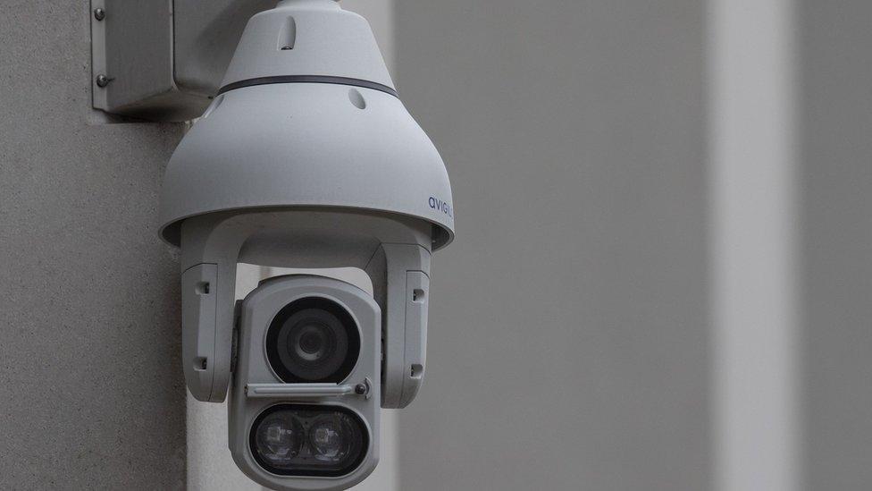 Facial recognition: Cameras to be mounted on Croydon street furniture – BBC
