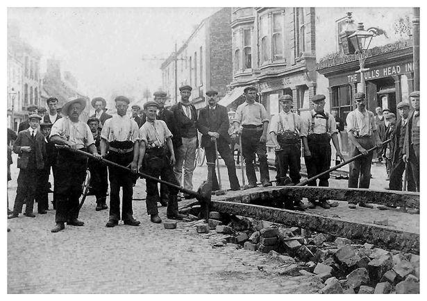 Call for volunteers to unearth secrets of old Northampton pub – BBC