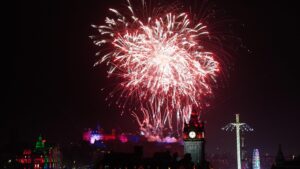Edinburgh cancels New Year’s Eve street parties and fireworks due to storm warning – The Guardian