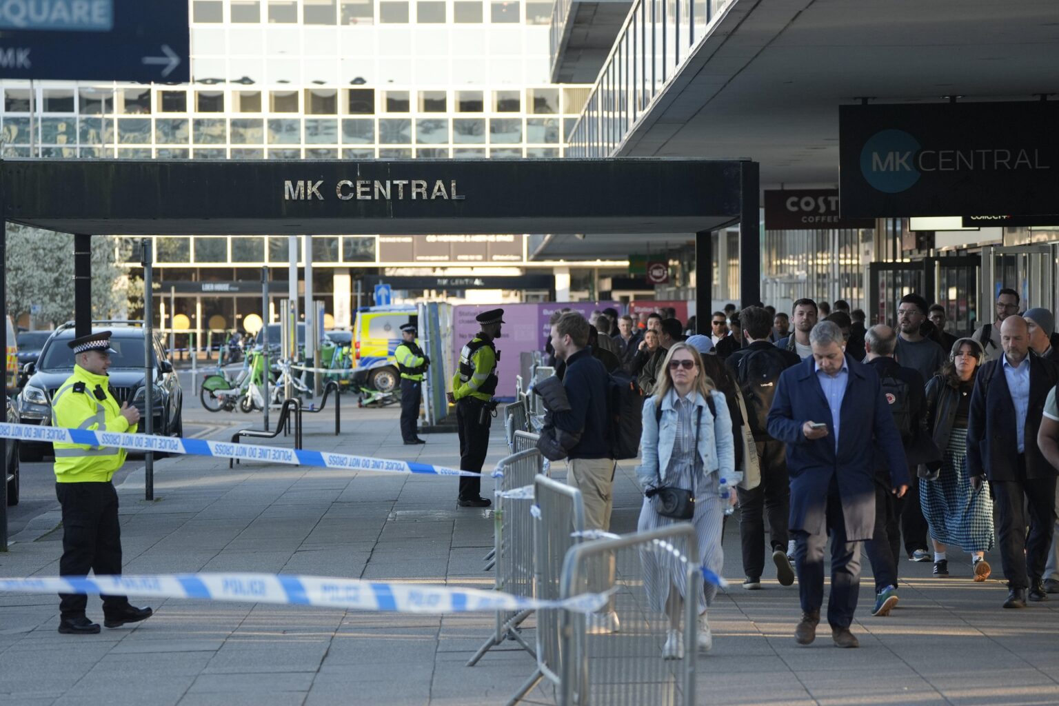 Knife-wielding man shot dead by police at train station identified – The Independent