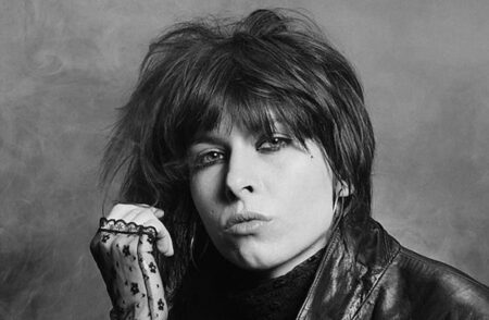 Photos: ‘Don’t Pretend!’ Chrissie Hynde Kicks Off UK Tour in Portsmouth With a Message for Meat-Eaters – PETA UK
