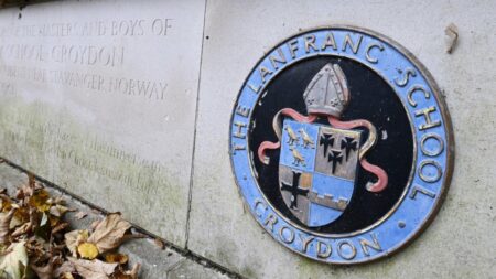 Campaign to restore memorial garden for Croydon boys killed in plane crash – Sutton Guardian