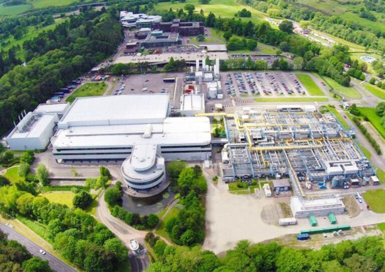 Newport Wafer Fab: Semiconductor plant takeover gets go-ahead – BBC