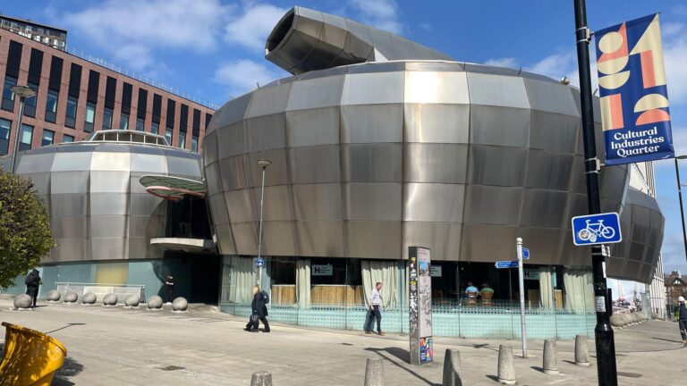 “Nothing green or clean”: Yorkshire-based activist group protest on Sheffield University campus – Yorkshire Bylines