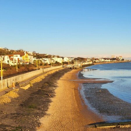 The Essex seaside city branded the ‘worst place on Earth’ with a ‘horrible beach’ – but is actually lovely – Yahoo News UK