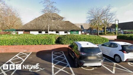 Swindon hammer attack: Six charged after boy, 14, seriously hurt – Wiltshire 999s