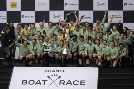 Boat Race 2025 LIVE: Cambridge crush Oxford to extend dominance after controversial build-up – The Independent