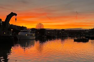 Bristol in Pictures: Funderworld, Lionesses and jazz brunches – BBC