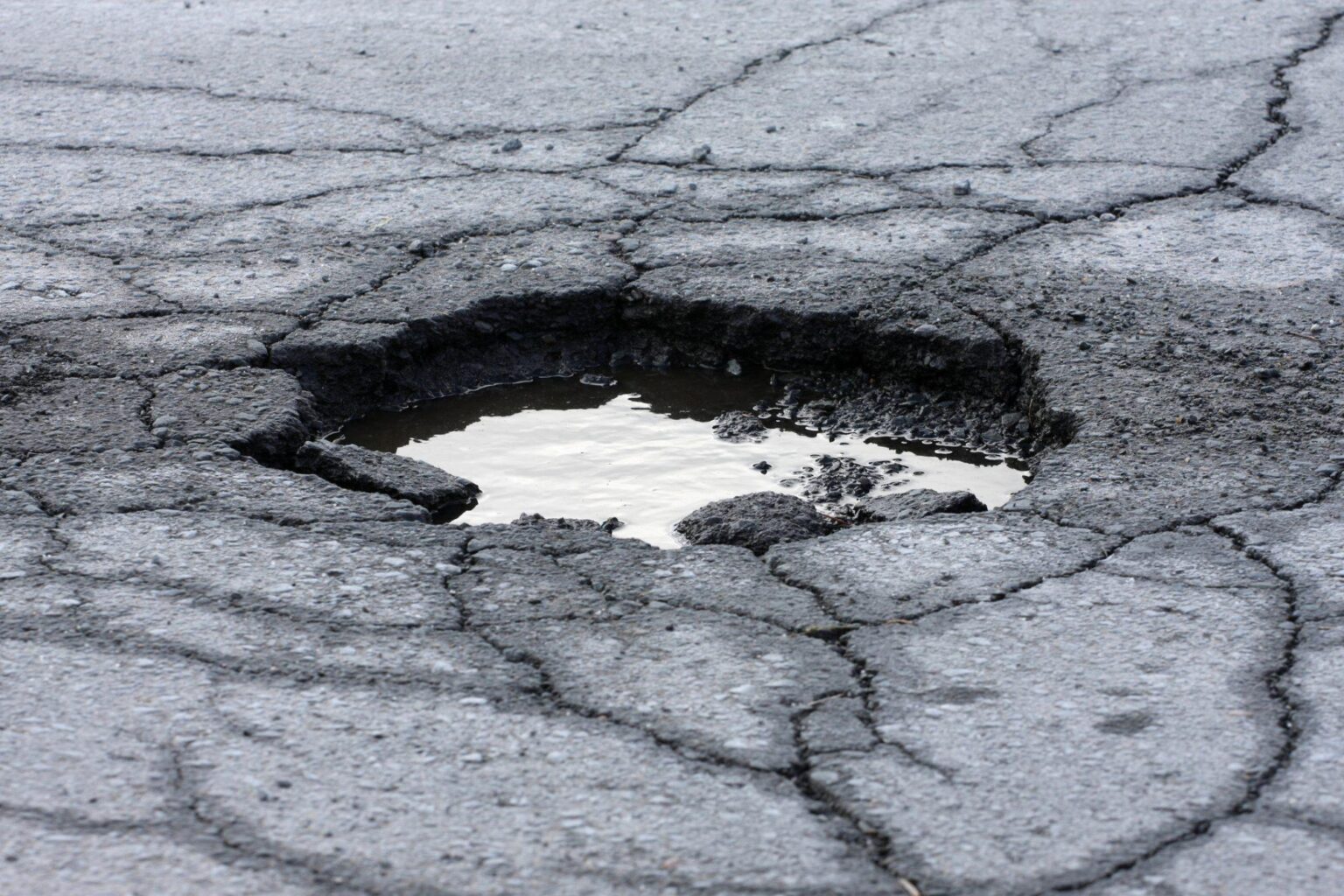 Self-healing potholes pave the way for more sustainable roads – King’s College London