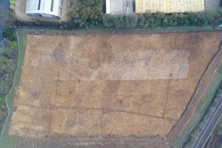 Bronze Age settlement uncovered during Ipswich road build – BBC