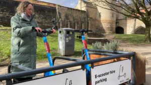 Nottingham: UK demand delays e-scooters’ return to city centre – BBC
