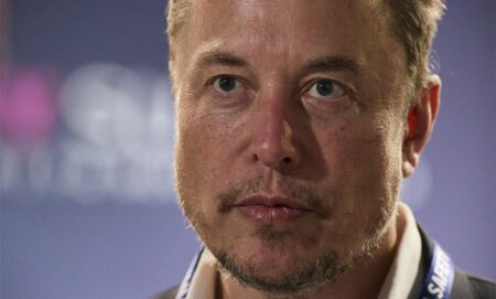 Oxford scientist resigns from Royal Society over Elon Musk’s continuing fellowship – The Guardian