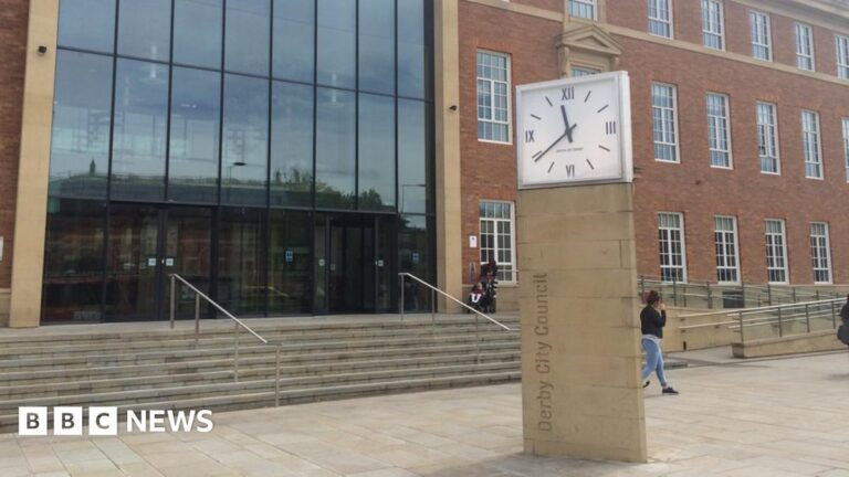 Derby City Council scraps homes plan next to ‘first public park’ – BBC