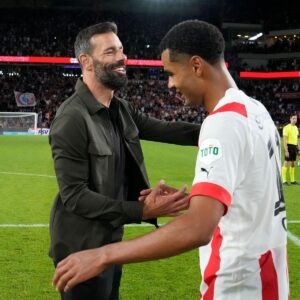 Cody Gakpo aiming to pile on pain for Ruud van Nistelrooy after picking Liverpool over Man Utd – The Mirror