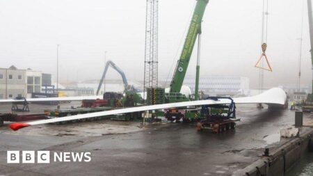 Redundancy risk for Vestas Newport turbine blade factory staff – BBC