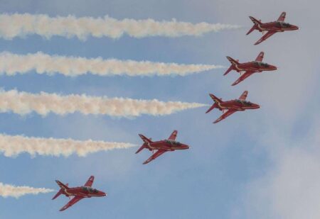 Iconic Red Arrows confirm Edinburgh date as part of whirlwind UK tour – Yahoo News UK