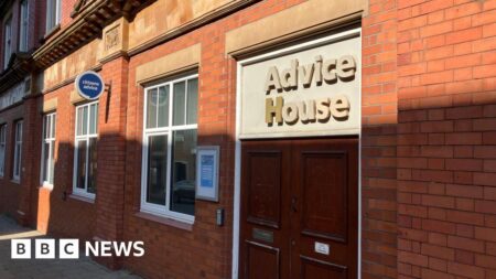 Citizens’ Advice in Staffordshire to open Stoke-on-Trent shop – BBC