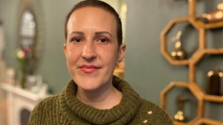 Multiple sclerosis: Swansea woman first in UK to get injection – BBC