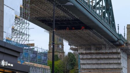 Gateshead Redheugh Bridge to close for maintenance – BBC