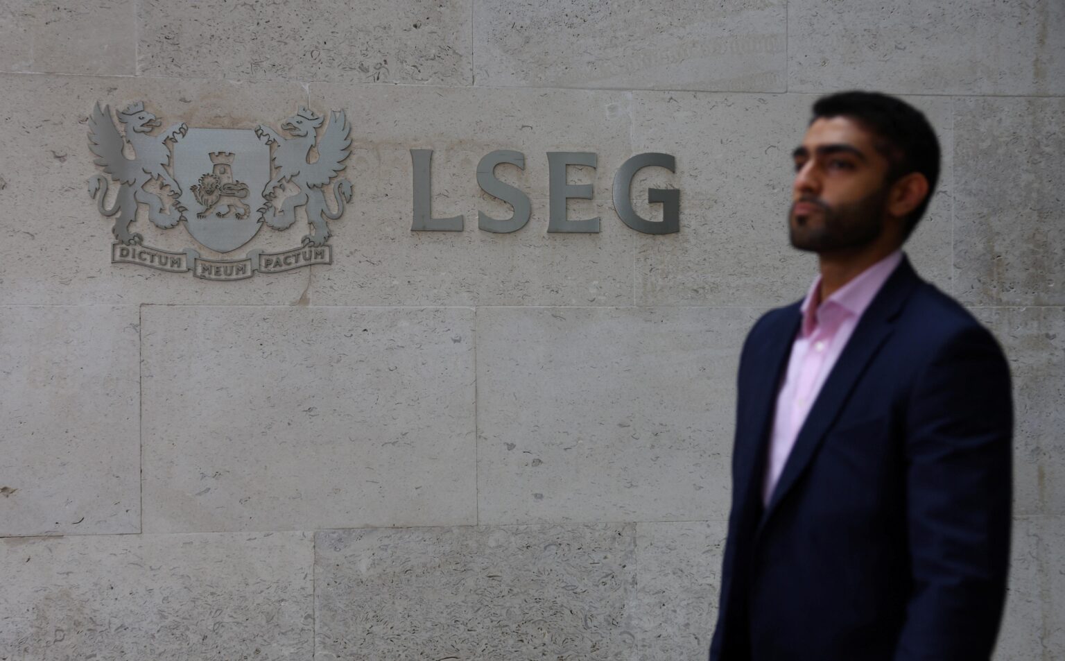 UK’s FTSE 100 extends gains as consumer staples rally – Reuters