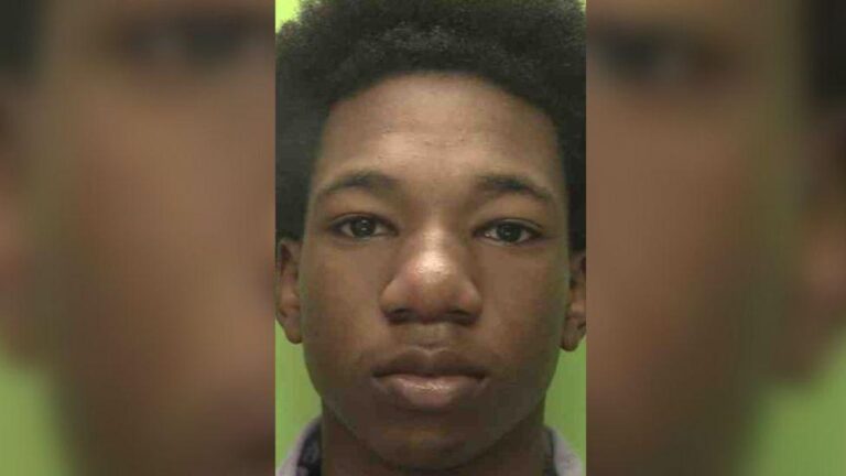 Five teenagers arrested after 17-year-old boy stabbed in Nottingham – The Guardian