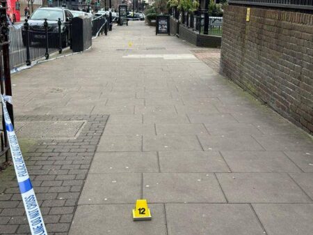 Man rushed to hospital after being stabbed in Archway underground station – HamHigh
