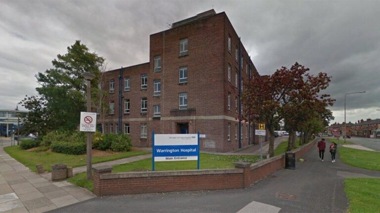 Person taken to hospital after crash that closed expressway in Warrington – Warrington Guardian