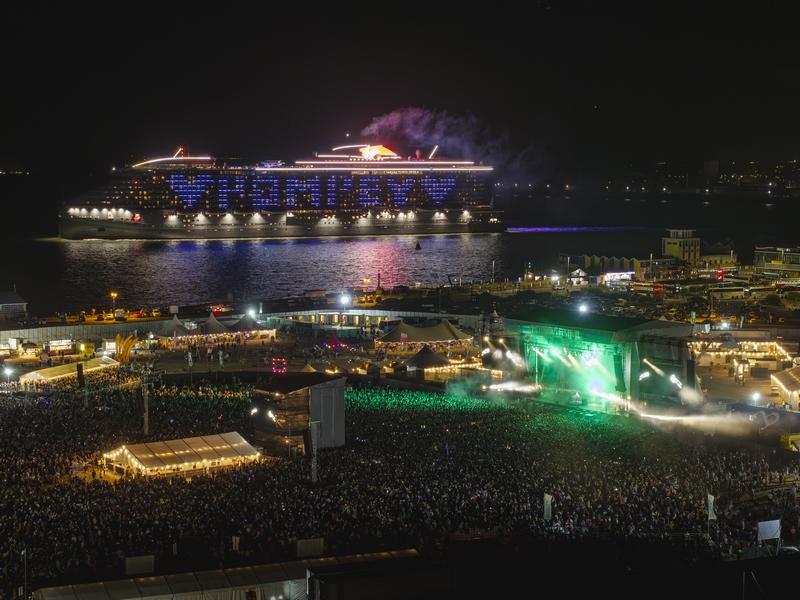 Resilient Lady arrives in Portsmouth for inaugural UK season (updated) – Seatrade Cruise News