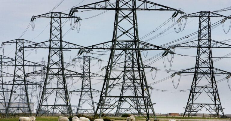 Hundreds of homes were left without electricity again after power cut – Norwich Evening News