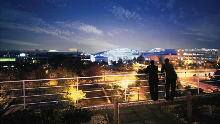 ‘To Milton Keynes with love’. Landmark venue sings city’s praises on Love MK Day – Milton Keynes Citizen