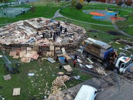 Drone captures massive bonfire that ‘thousands’ will watch burn – Liverpool Echo