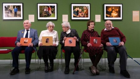 Holocaust survivor attends interfaith VE Day celebration at UK’s oldest mosque – Slough Observer