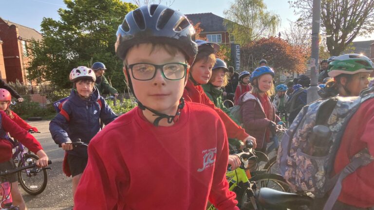Bike bus in Cardiff creates safety in numbers on school run – BBC