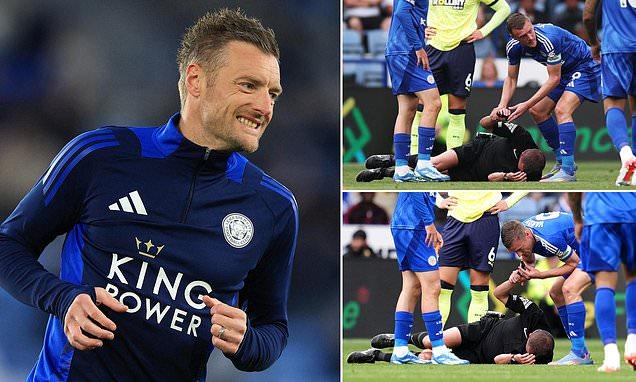 Jamie Vardy blows referee’s whistle to stop Leicester-Southampton game after official suffers head injury – The Independent