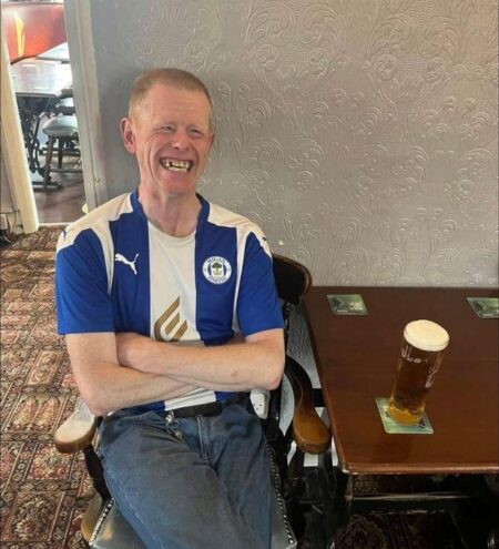 Wigan Athletic manager makes emotional statement over popular missing fan Darren Orme as police issue new plea – Manchester Evening News