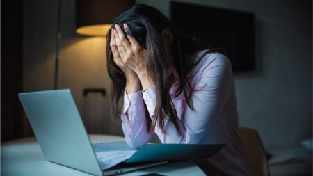 Woman suffers racially motivated verbal abuse and was physically assaulted on-board a bus in the University Avenue area of south Belfast – Belfast News Letter