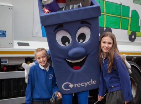 Mansfield council to buy six new ‘self-operating’ bin lorries – BBC