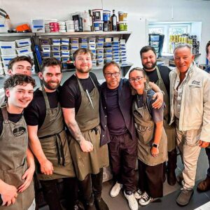 Bruce Springsteen pictured eating out in Huddersfield with legendary UK actor – Manchester Evening News