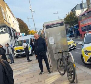 Bexleyheath stabbing: Schoolboy, 13, found stabbed as ‘juvenile’ arrested – The Mirror