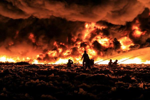Recycling unit evacuated amid blaze as residents told to ‘avoid area’ – Birmingham Live